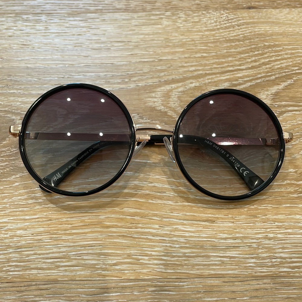 H&M Black Round Sunglasses with Gold Temples